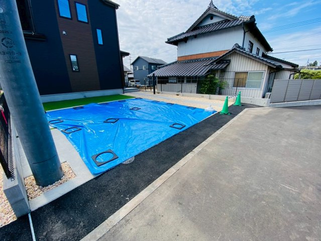 ハートフルタウン／菊陽町原水／A号棟の前面道路含む現地写真