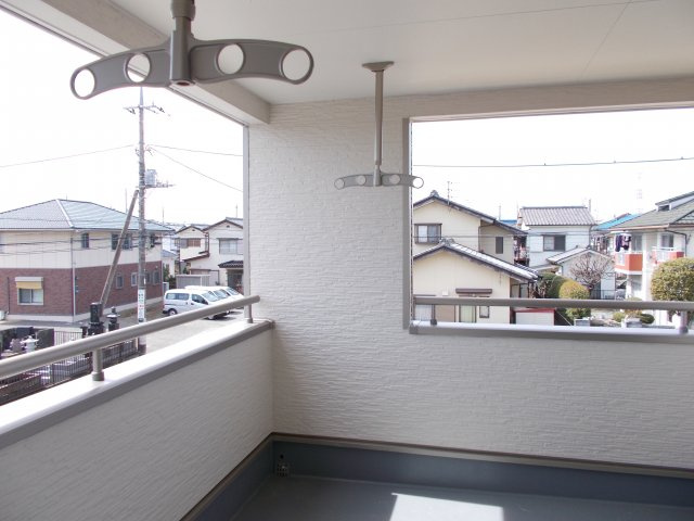 クレイドルガーデン前橋市粕川町女渕第２　１号棟のバルコニー|陽当たり良好なインナーバルコニーです