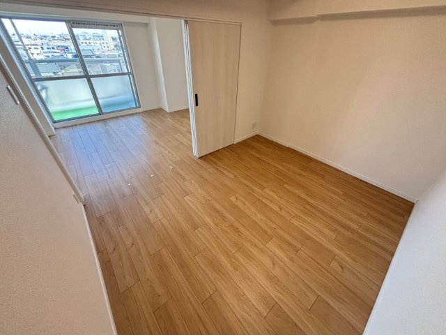 三旺マンション上脇B棟の洋室|スタンダードな洋室です