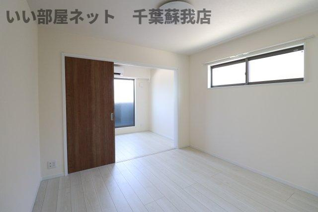 マロン クレールの居間・リビング|ゆったり過ごせるリビングです