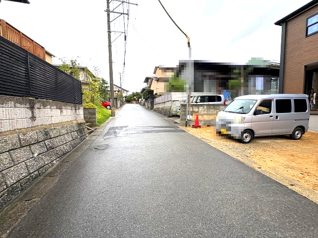 【その他】 | 福岡市南区和田2丁目第1　1号棟（全1棟）【仲介手数料無料・0円】 | 現地写真。前面道路です。