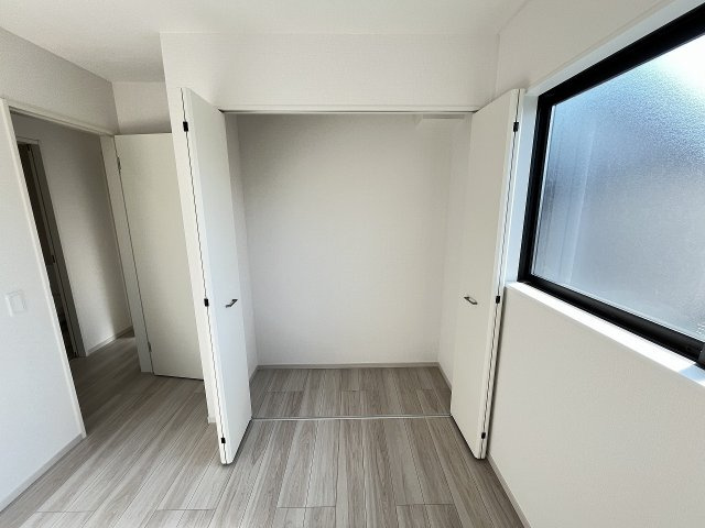 【収納】 | 福岡市南区皿山1丁目6期　2号棟（全2棟）【仲介手数料無料・0円】 | 現地写真。