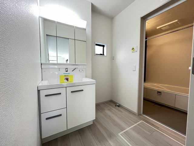 【洗面所】 | 福岡市南区皿山1丁目6期　2号棟（全2棟）【仲介手数料無料・0円】 | 現地写真。