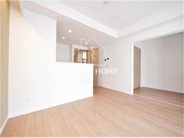 パンセ新町の居間・リビング