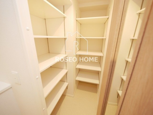 パンセ新町の収納