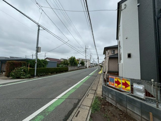 【前面道路含む現地写真】