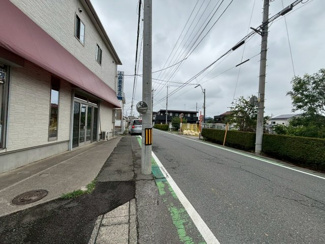 【前面道路含む現地写真】