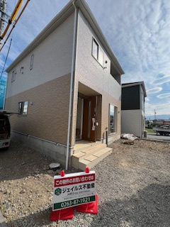 松本市笹賀　新築一戸建て