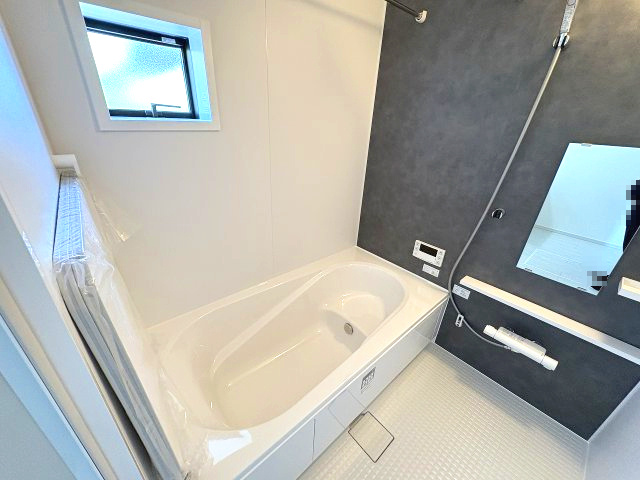 【内装】 | 福岡市南区皿山1丁目6期　1号棟（全2棟）【仲介手数料無料・0円】 | 施工例。浴室です。施工例は完成時と異なる場合があります。