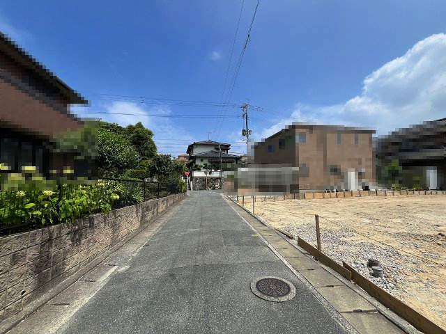 【その他】 | 福岡市南区皿山1丁目6期　1号棟（全2棟）【仲介手数料無料・0円】 | 現地写真。前面道路です。