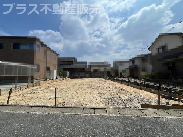 【外観】 | 福岡市南区皿山1丁目6期　1号棟（全2棟）【仲介手数料無料・0円】 | 現地写真。プラス不動産販売なら、現場の全ての棟をまとめてご見学頂けます。