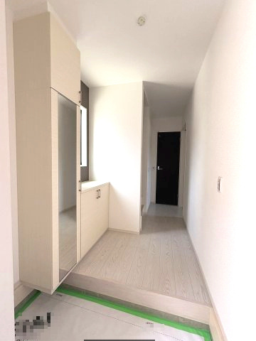 【玄関】 | 福岡市南区皿山1丁目6期　1号棟（全2棟）【仲介手数料無料・0円】 | 施工例。施工例は完成時と異なる場合があります。