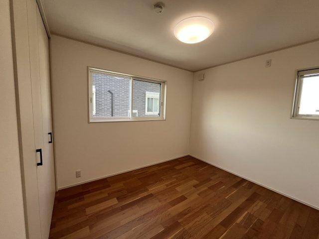 山形市北町3丁目3-47の洋室|1/18撮影
2階洋室