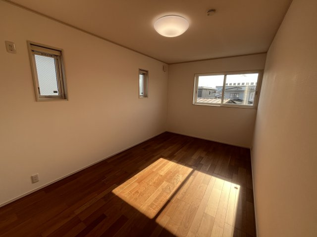 山形市北町3丁目3-47の洋室|1/18撮影
2階