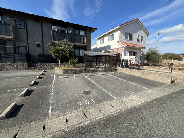 グランパルク元沖の駐車場