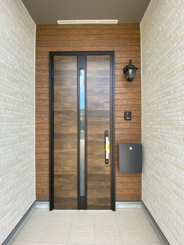 ハートフルタウン／菊陽町原水／B号棟の玄関