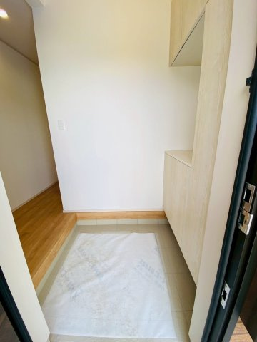 ハートフルタウン／菊陽町原水／B号棟の玄関