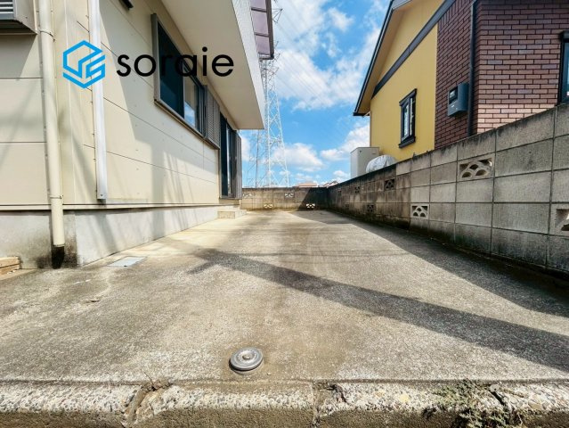 川越市大字砂久保　中古戸建の駐車場