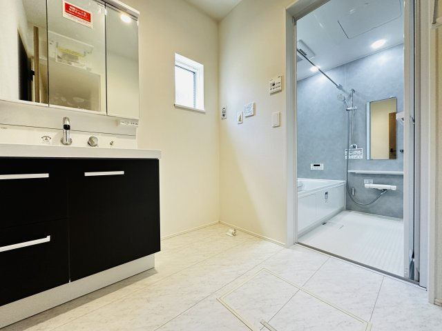 茅ヶ崎市松が丘1丁目　新築戸建　の独立洗面台