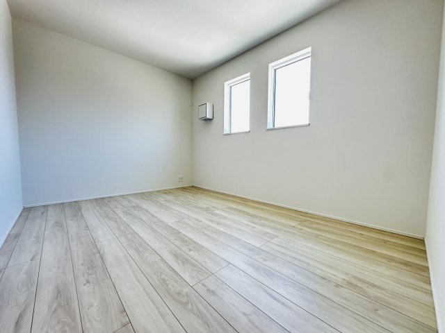 茅ヶ崎市松が丘1丁目　新築戸建　の洋室