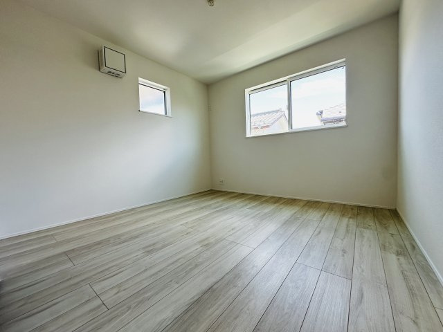 茅ヶ崎市松が丘1丁目　新築戸建　の洋室