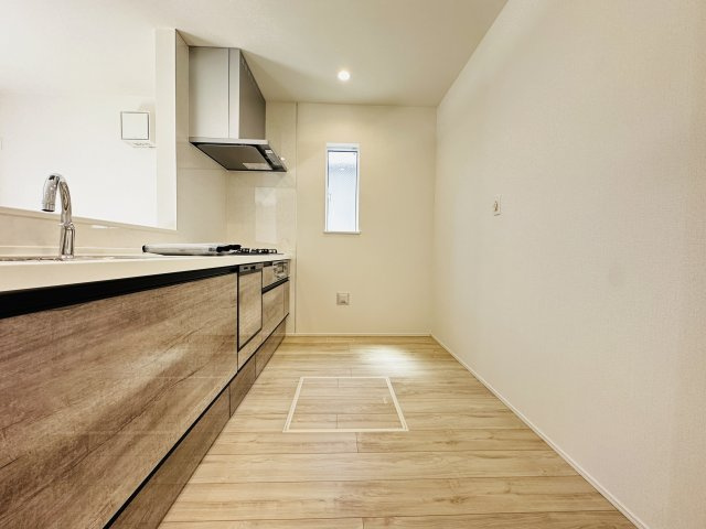 茅ヶ崎市松が丘1丁目　新築戸建　のキッチン