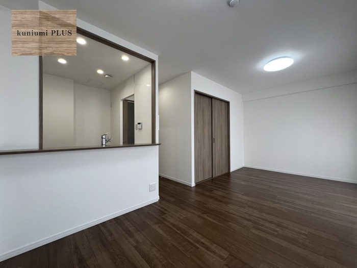 ヴィルヌーブ野江内代の居間・リビング