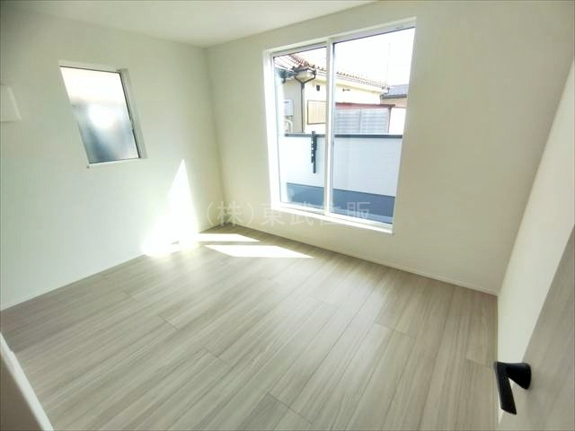 【寝室】の画像