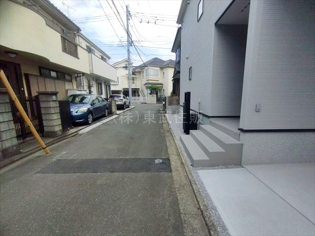 【前面道路含む現地写真】 | 川越市砂新田3丁目第1期　全2棟　1号棟 | 閑静な住宅地です