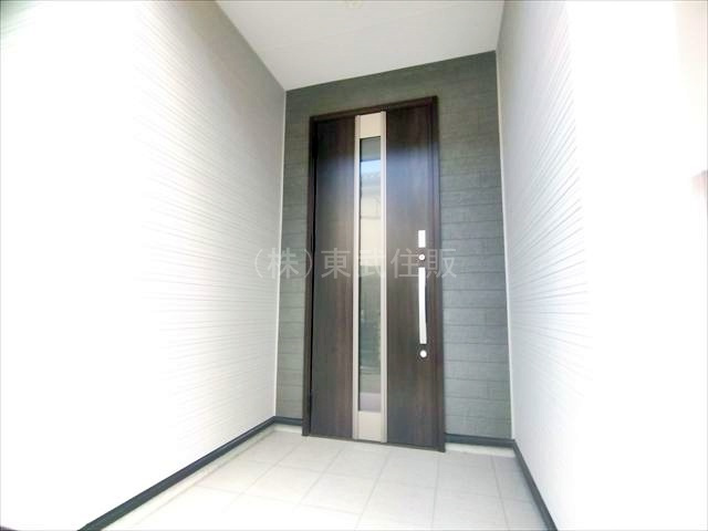 【玄関】 | 川越市砂新田3丁目第1期　全2棟　1号棟 | ダブルロックサムターン付きの玄関です