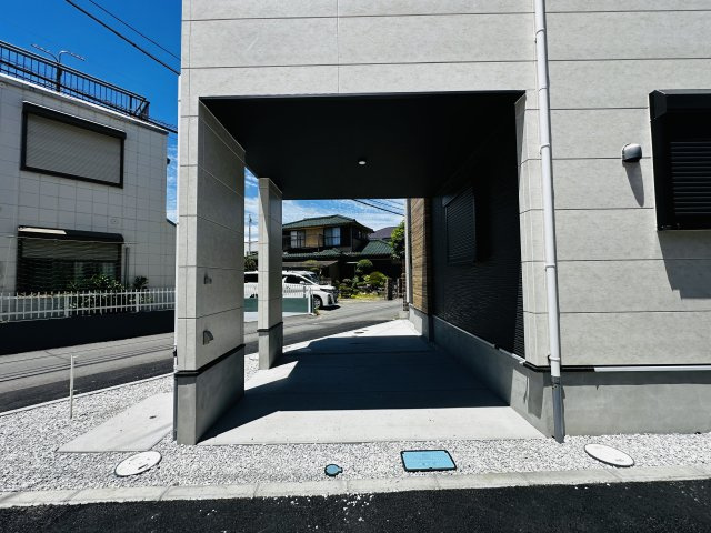 茅ヶ崎市東海岸北5丁目新築戸建て　4期1号棟の駐車場