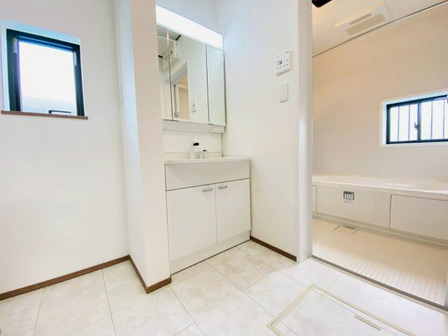 ハートフルタウン／菊陽町原水／Ｃ号棟の独立洗面台