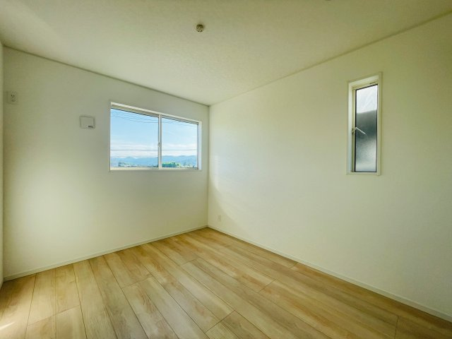 【洋室】 | 深谷市武蔵野第2　クレイドルガーデン　新築戸建　全3棟　2号棟