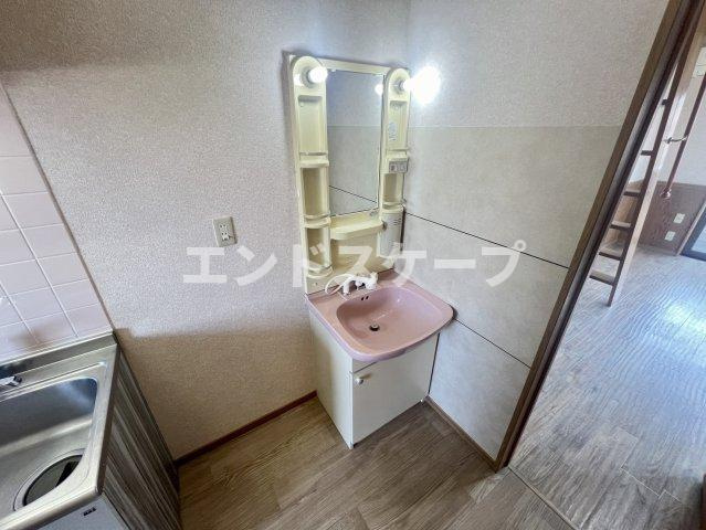 コンフォート高崎の独立洗面台|高崎、前橋、伊勢崎エリアのお部屋探しはエンドスケープまで！お客様の理想お聞かせ下さい♪