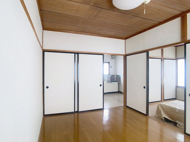 渡辺ハイツの洋室