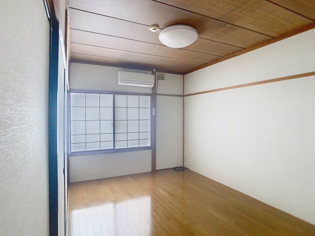 渡辺ハイツの居間・リビング