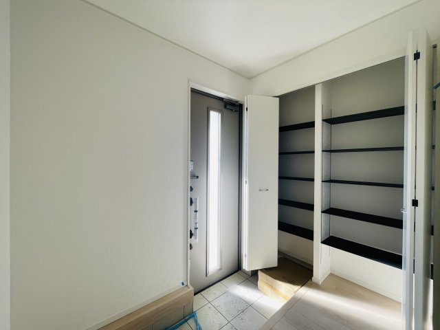 【玄関】 | 深谷市武蔵野第2　クレイドルガーデン　新築戸建　全3棟　3号棟