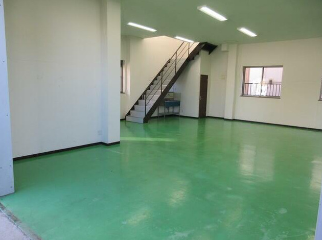 千葉市花見川区三角町　売事務所の内装