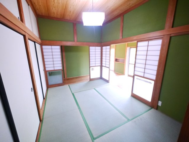長生郡白子町浜宿　中古戸建の和室|内装リフォーム済み令和7年6月 敷地約546坪耐震補強済み海岸まで徒歩約10分 リビング約25.7帖