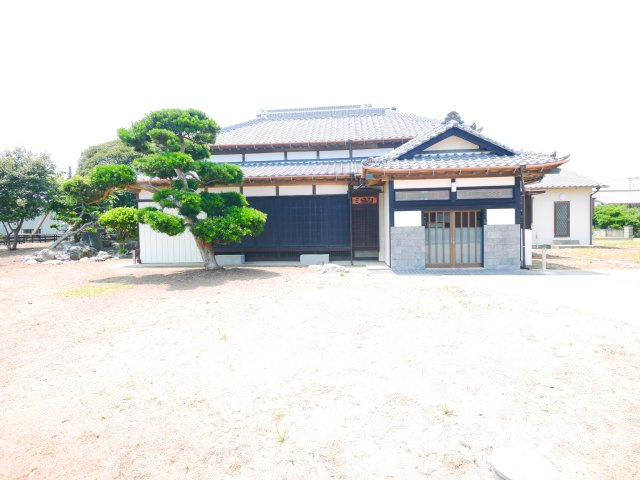長生郡白子町浜宿　中古戸建の外観|内装リフォーム済み令和7年6月 敷地約546坪耐震補強済み海岸まで徒歩約10分 リビング約25.7帖