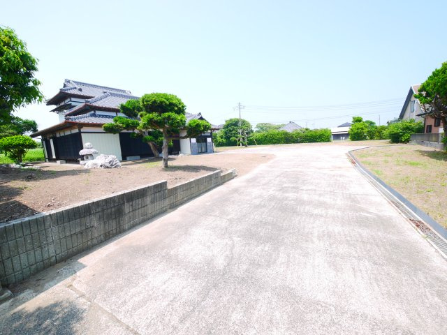 長生郡白子町浜宿　中古戸建の庭|内装リフォーム済み令和7年6月 敷地約546坪耐震補強済み海岸まで徒歩約10分 リビング約25.7帖