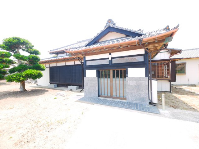 長生郡白子町浜宿　中古戸建の外観|内装リフォーム済み令和7年6月 敷地約546坪耐震補強済み海岸まで徒歩約10分 リビング約25.7帖