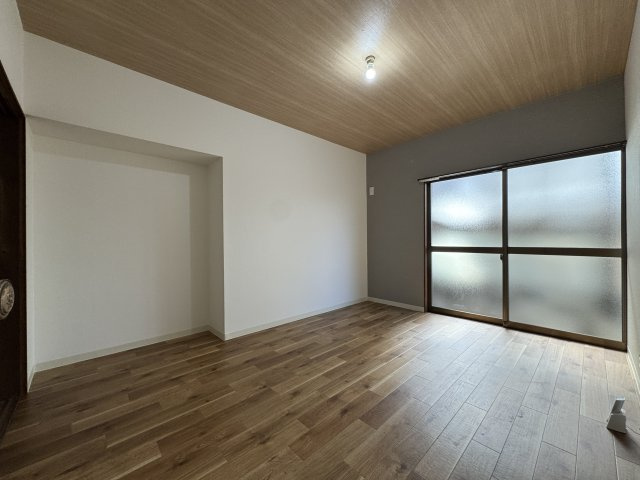 豊中市柴原町5丁目貸家の居間・リビング