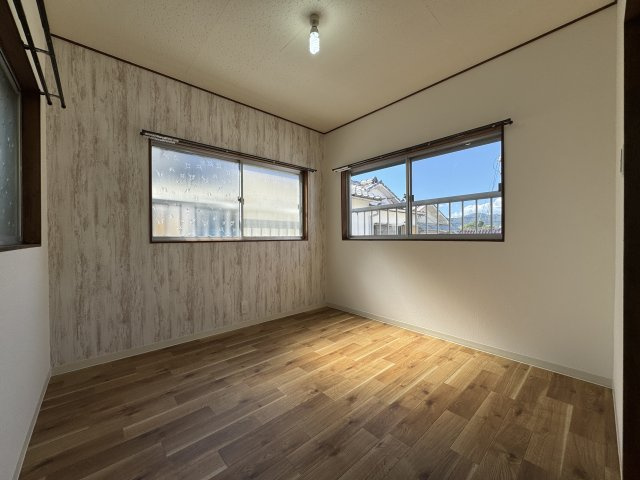 豊中市柴原町5丁目貸家の寝室