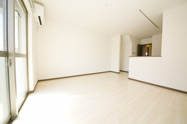 Maisonettepark 森西Cの居間・リビング