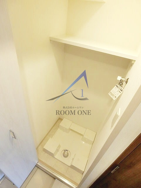 ガーラ・グランディ新丸子の設備|洗濯機置き場です。