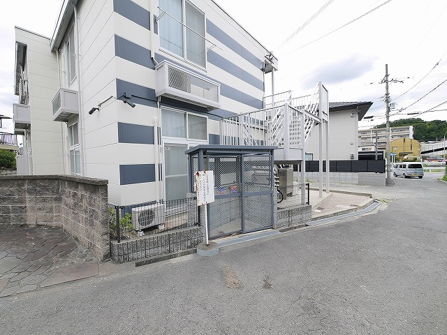 レオパレスＡｄｖａｎｃｅ富雄