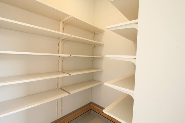 いの町枝川　新築戸建の収納|シューズインクローク