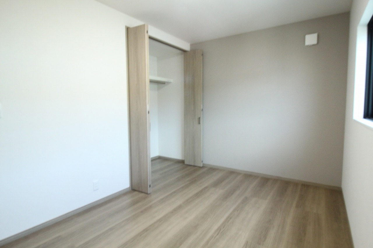 いの町枝川　新築戸建の洋室|2Ｆ　北西の部屋　6.75帖