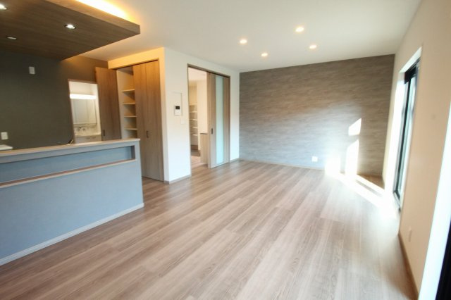 いの町枝川　新築戸建の居間・リビング|ＬＤＫ　17.5帖